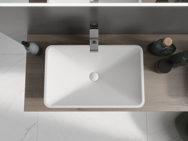 Armário para casa de banho em cor de madeira