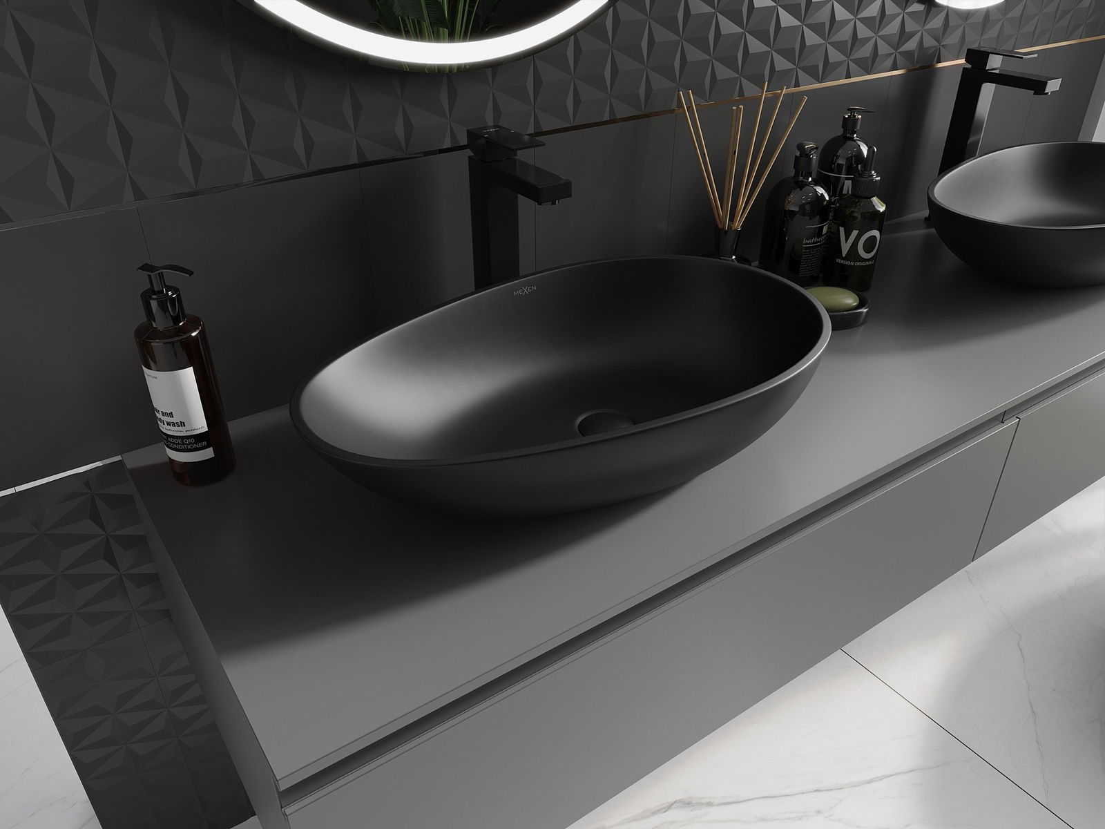 Armário suspenso na casa de banho