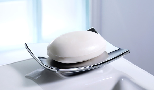 Modernos porta-sabonetes na sua casa de banho