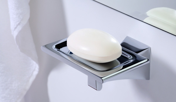 Saboneteiras elegantes e funcionais na casa de banho