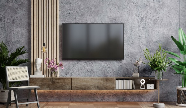Ripado na decoração da zona de TV — ideia para uma sala moderna