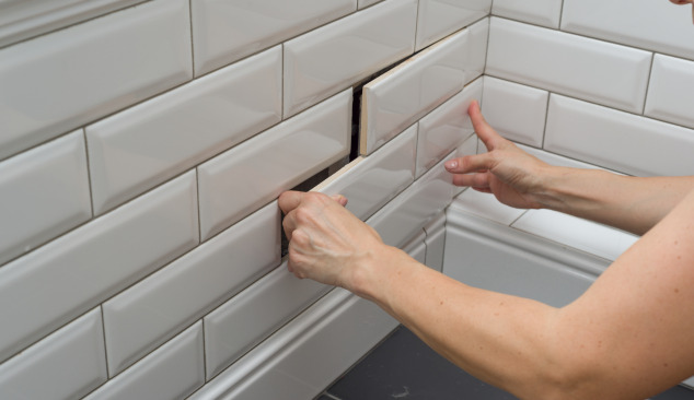 Como instalar um ralo linear de parede?