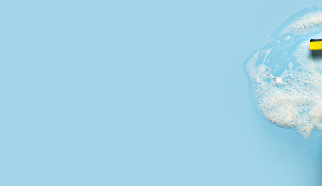 Como limpar o painel de banheira?