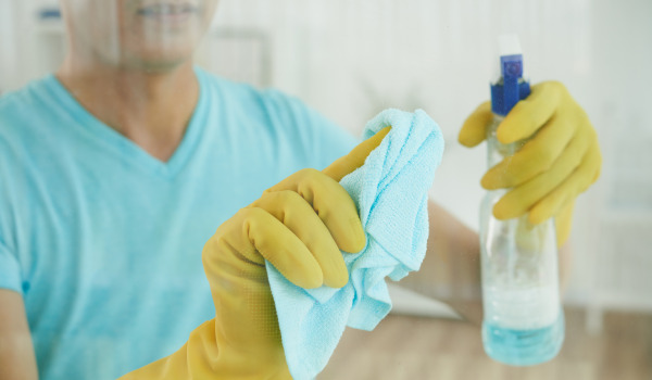 Como remover calcário do poliban?