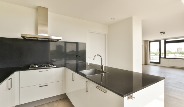 Como separar a cozinha da sala de estar? Métodos que vale a pena conhecer