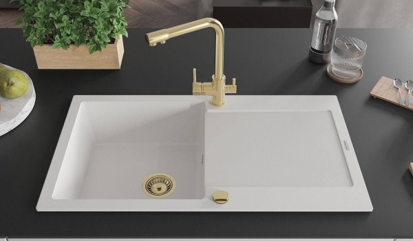 Como montar uma torneira na pia?